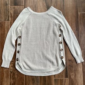 RD style beige sweater. Size large.